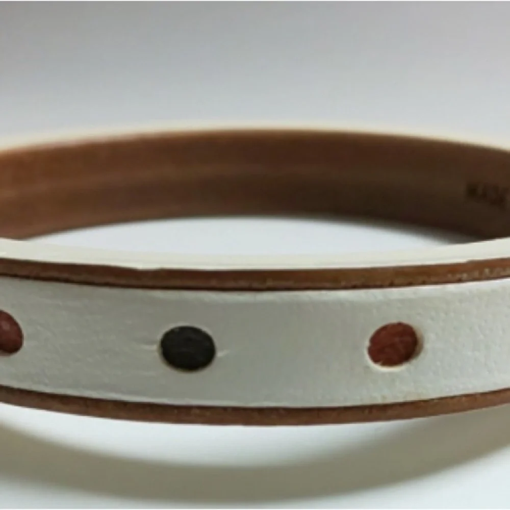 Fendi White Leather Vintage Bracelet with Gold Accent - EUC - Picture 6 of 9